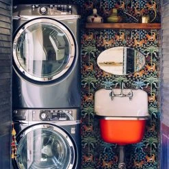 Jungalow® Tigris Wallpaper In Onyx By Justina Blakeney® - Sure Strip